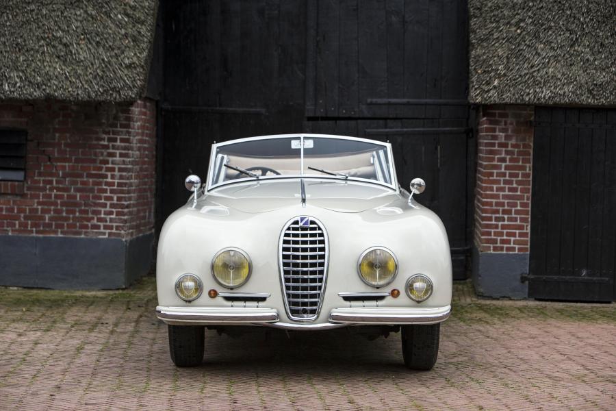  Talbot-Lago T26 Record Cabriolet by Graber 1953 года  (фото 1 из 5)